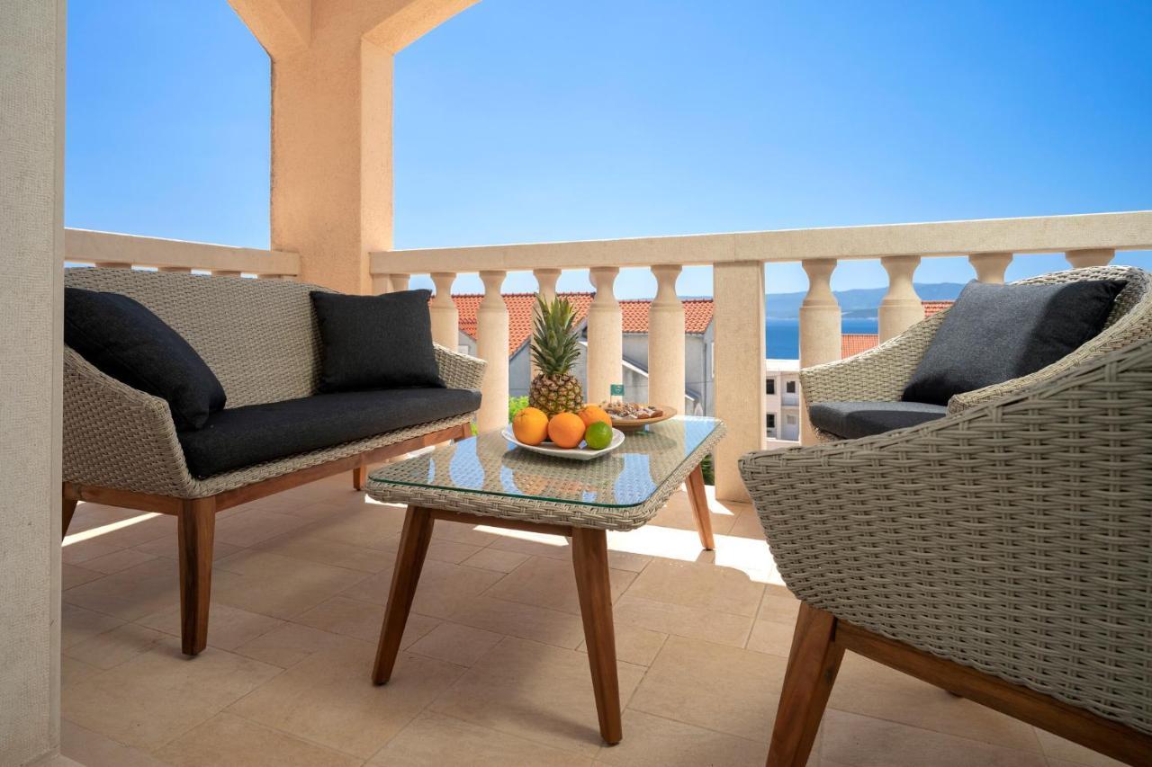 Hektorovic Poolside Apartments 볼 외부 사진