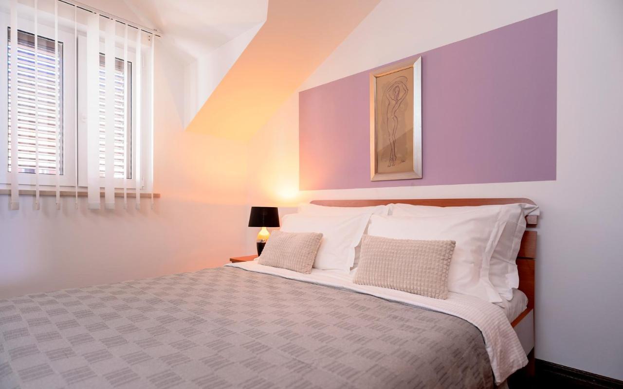 Hektorovic Poolside Apartments 볼 외부 사진