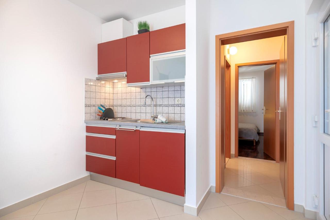 Hektorovic Poolside Apartments 볼 외부 사진